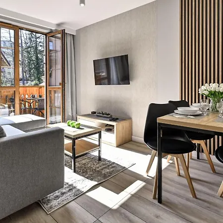 Nadrzeczna, Sun & Snow * Karpacz