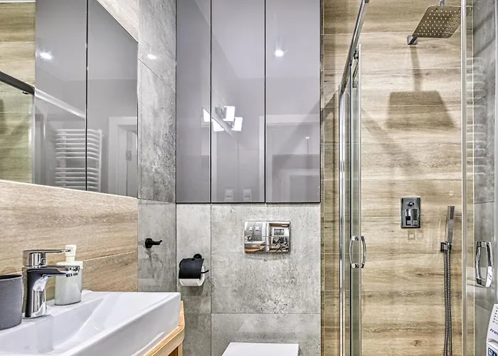 Nadrzeczna, Sun & Snow